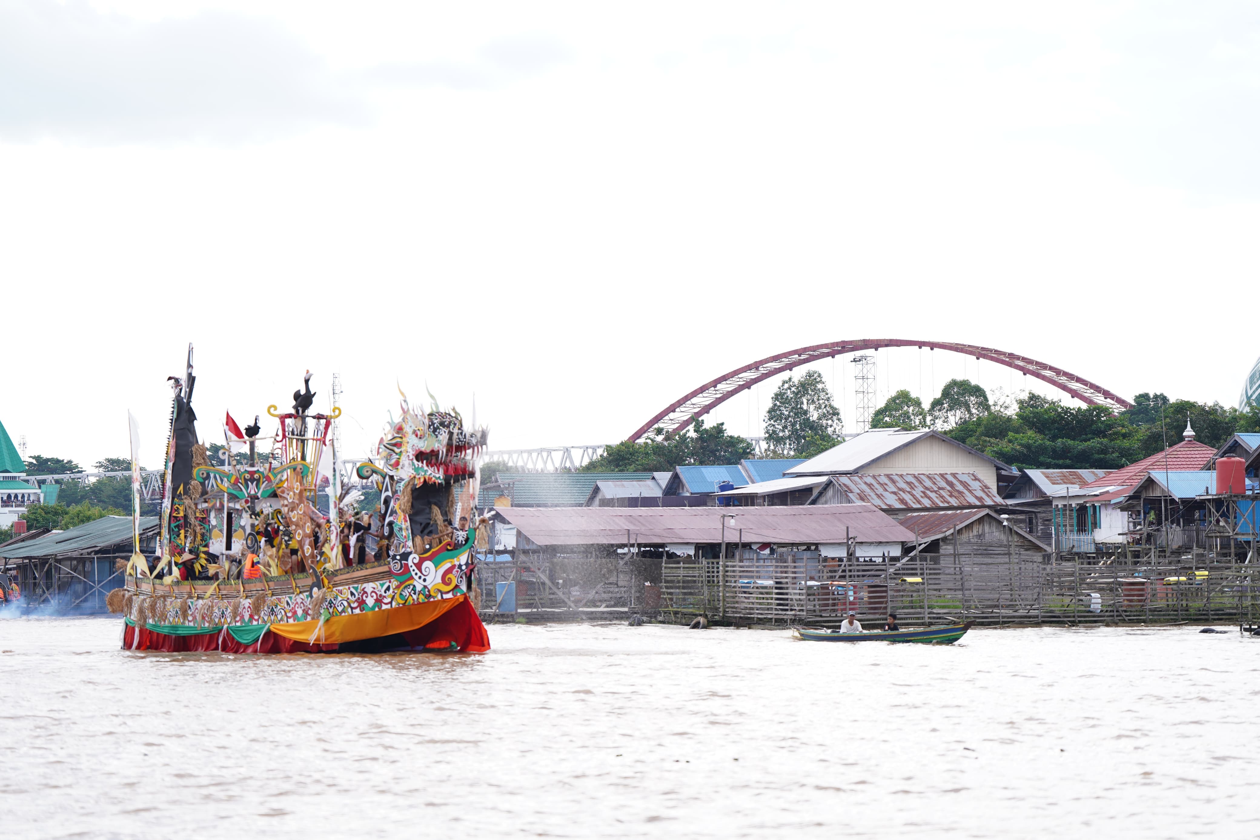Lomba Perahu Hias FBIM 2024 Lestarikan Budaya Tepian Sungai Kalteng