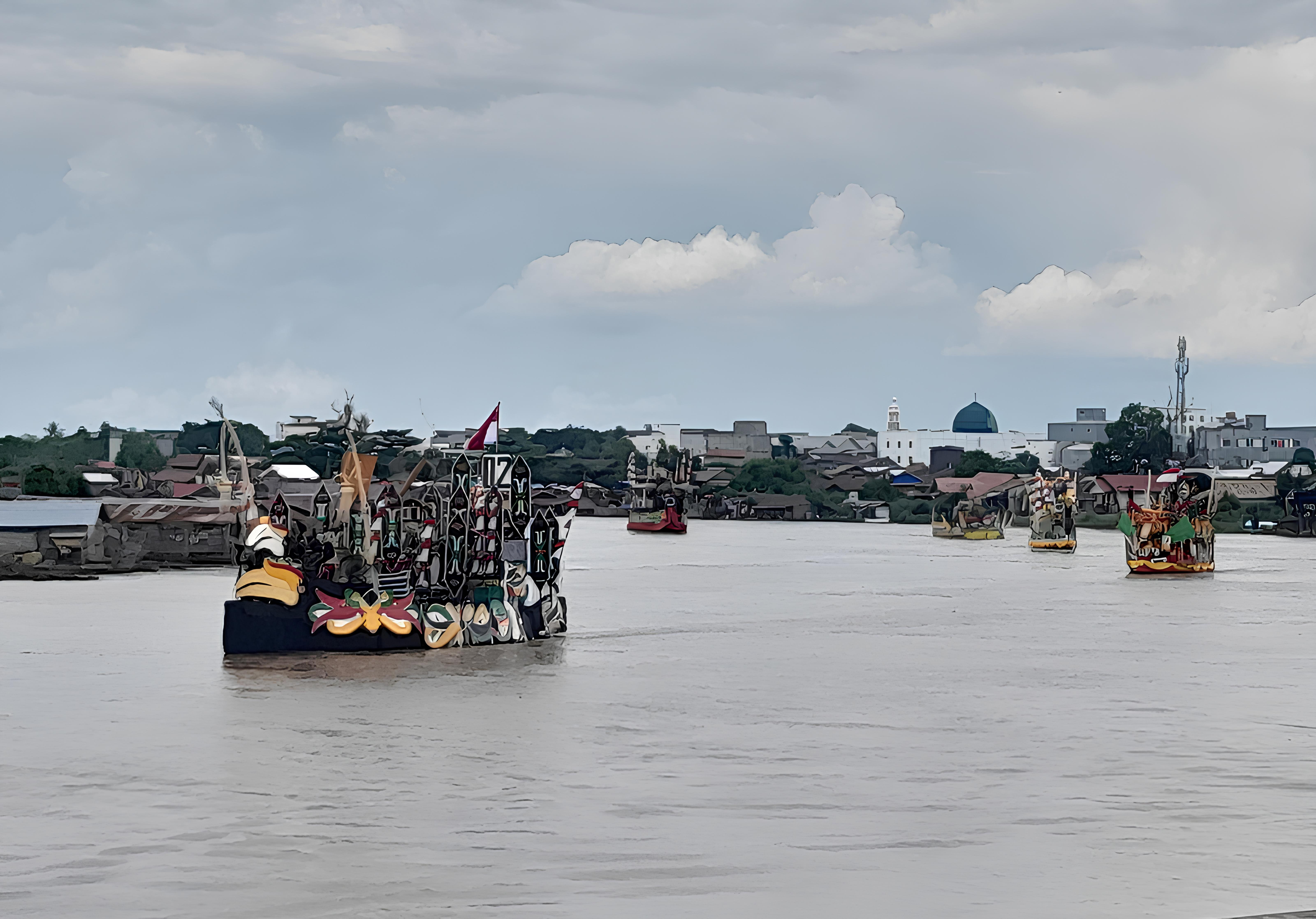 Dinas Dagperin Prov. Kalteng mengikuti Lomba Perahu Hias FBIM Tahun 2024