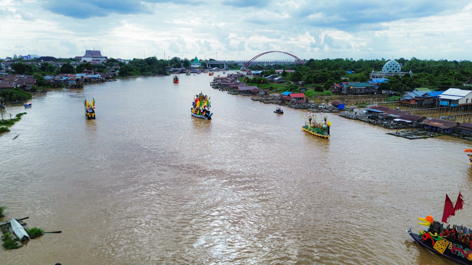 Usung Tema Banama Hintan Ajung Paramata, RSJ Kalawa Atei Ikuti Lomba Perahu Hias