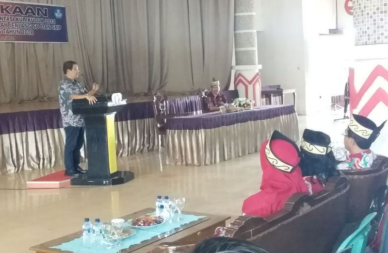 Pj Bupati Buka Langsung Bimtek Bagi Kepsek Dan Guru 