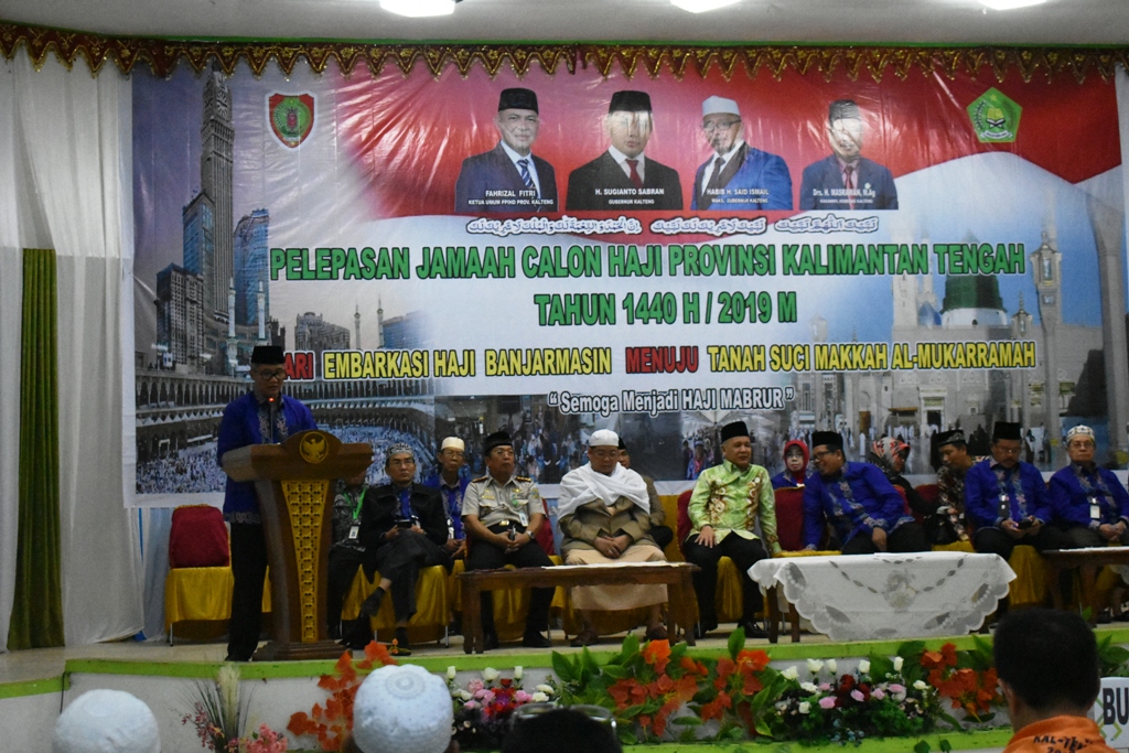 Jamaah Calon Haji Kabupaten Kapuas Berangkat Menuju Tanah Suci