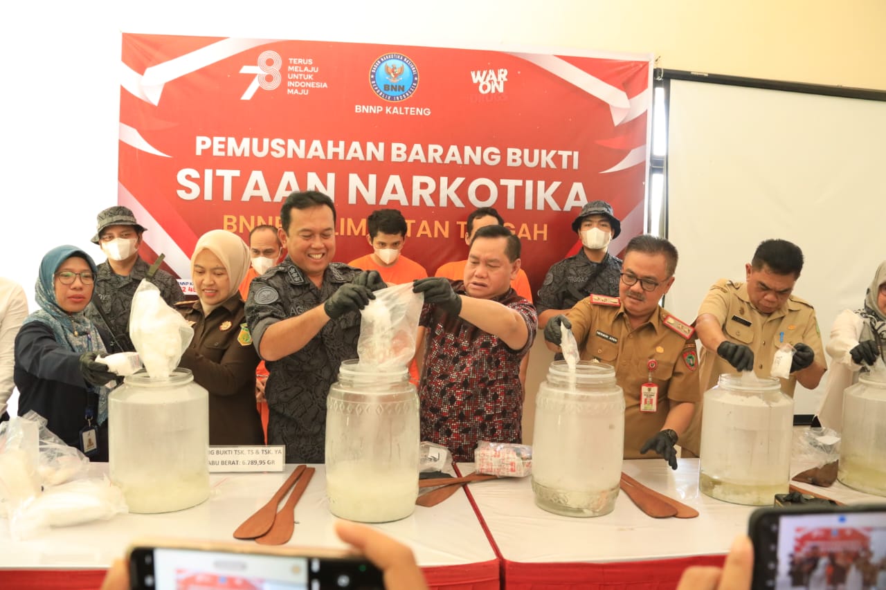 Hadiri Pemusnahan Barang Bukti Sitaan, Sahli Herson B. Aden Harapkan Peran Serta Stakeholder dalam Pencegahan dan Pemusnahan Narkotika