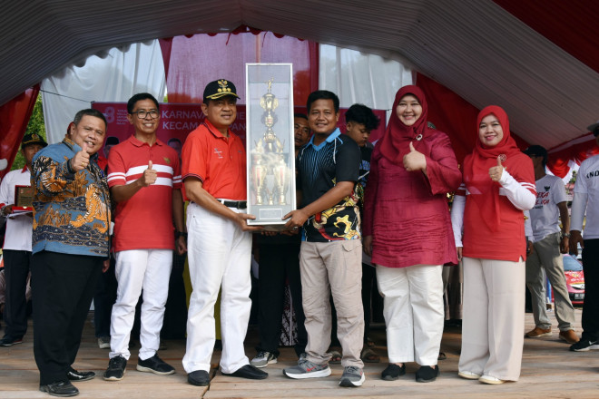 Pj. Bupati Kobar Lepas Karnaval Pangkalan Lada