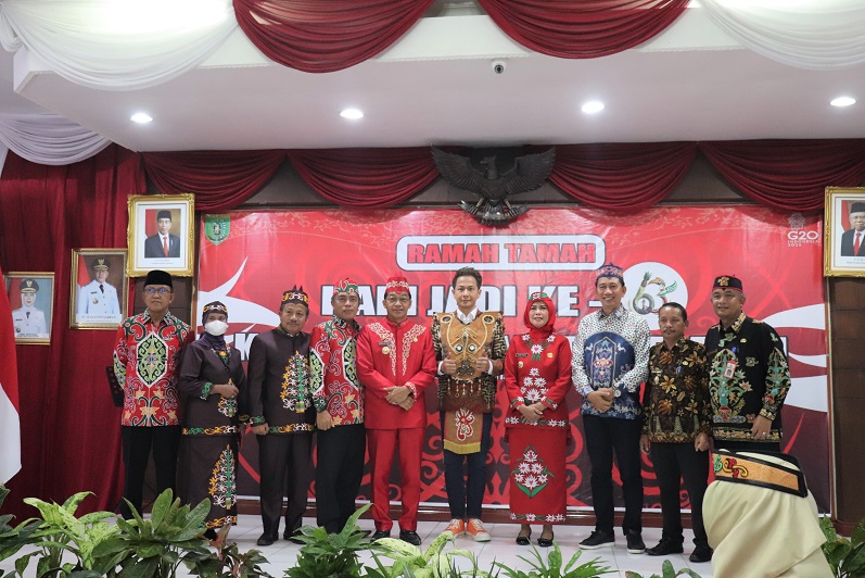 Pemkab Barsel Gelar Apel Peringatan Hari Jadi Kab. Barito Selatan Ke-63 Tahun 2022
