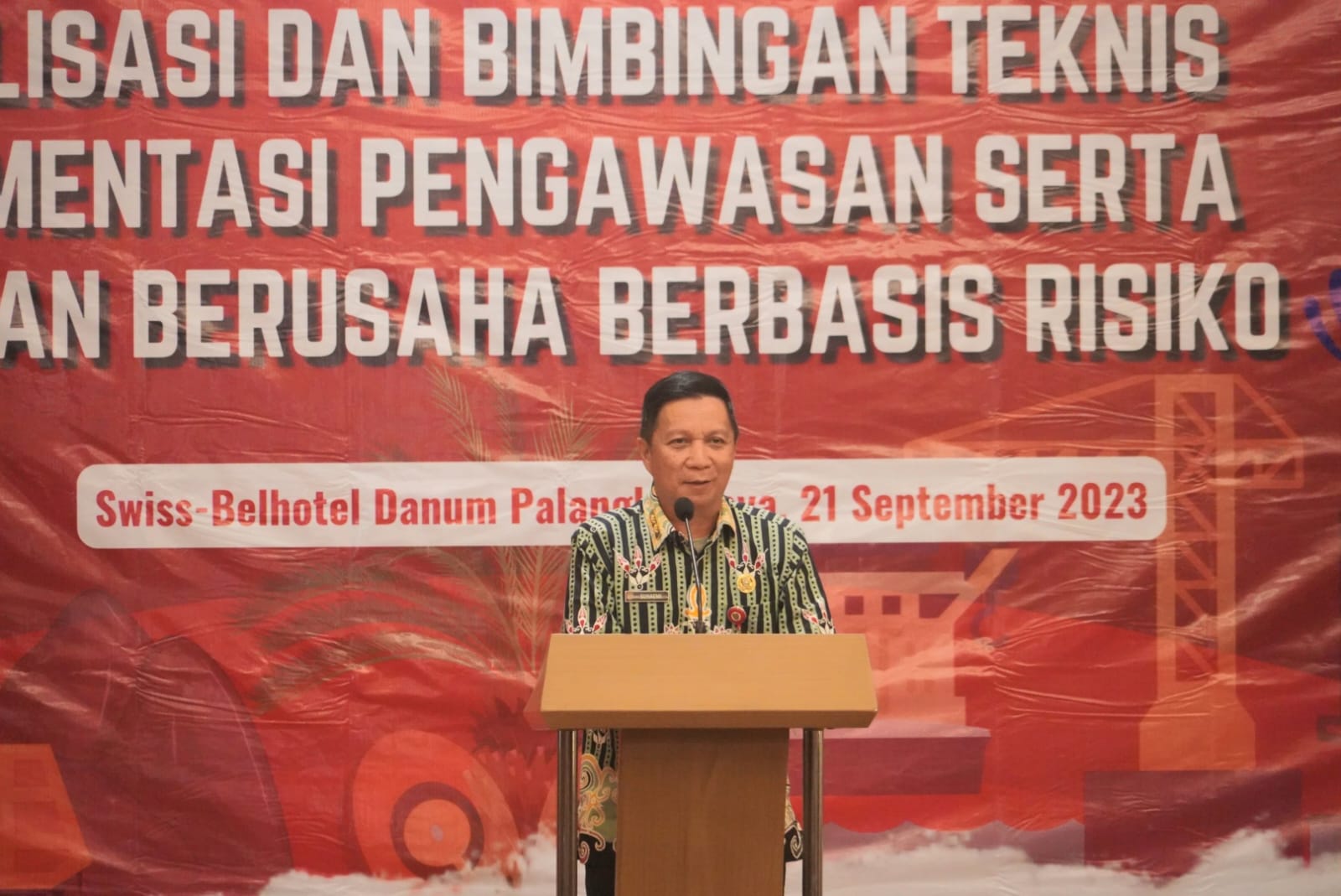 Sahli Suhaemi Buka Sosialisasi dan Bimtek Implementasi Pengawasan serta Perizinan Berusaha Berbasis Risiko Tahun 2023