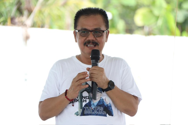 Berikan 5000 Paket Sembako di Gumas, Ketua TP-PKK Ivo Sugianto Sabran: Ini Bentuk Kepedulian Gubernur dan Jajaran di Pemprov Kalteng 