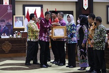 Pemkab Barsel Terima Penghargaan atas Capaian Opini Wajar Tanpa Pengecualian dari Kementerian Keuangan RI