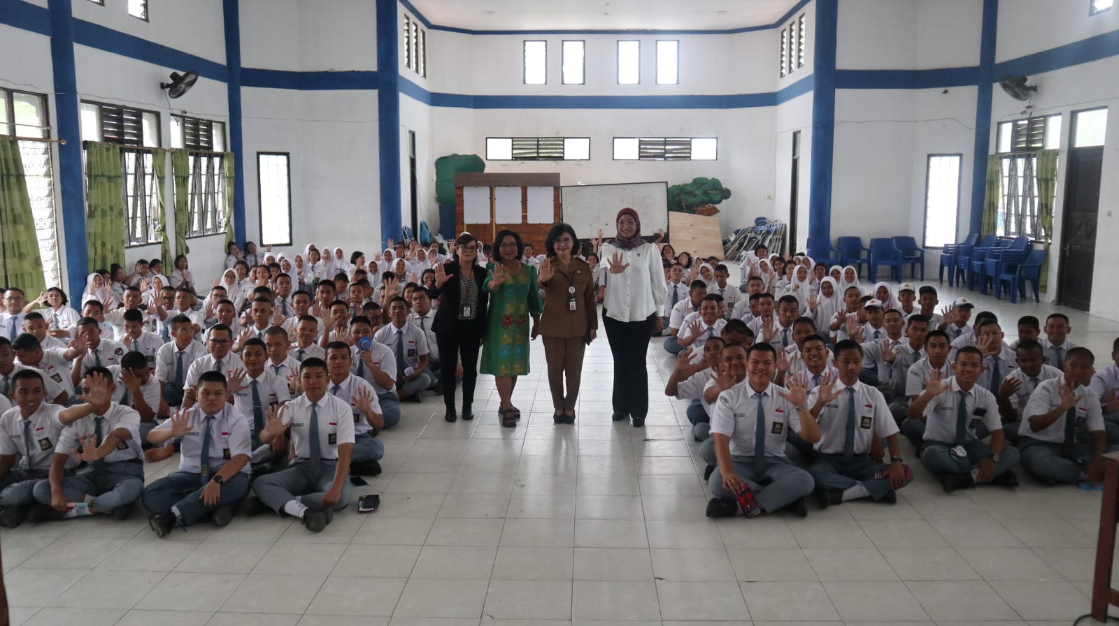 DP3APPKB Prov. Kalteng Sosialisasikan Pencegahan Perkawinan Usia Anak dan Kekerasan Terhadap Anak di SMAN 5 Palangka Raya