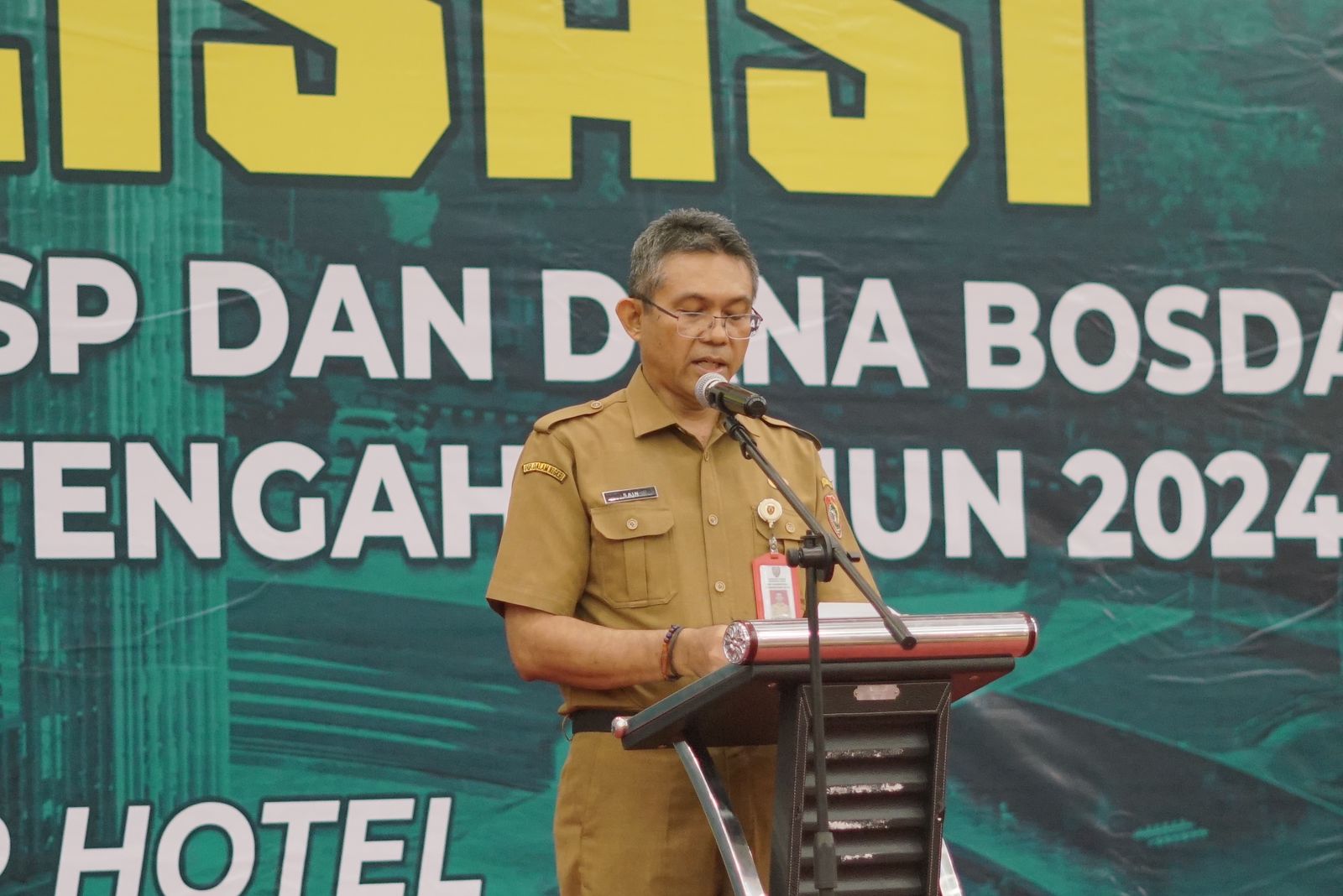 Plh Sahli Pemkumpol Ahmad Husain Buka Sosialisasi Pengelolaan Dana BOSP dan BOSDA Tahun 2024 