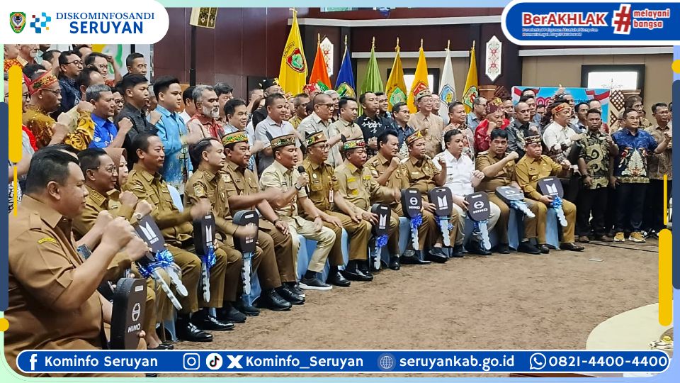 Dukung Seruyan Barasih, Pemprov Kalteng Serahkan Hibah Peralatan Pengelolaan Sampah