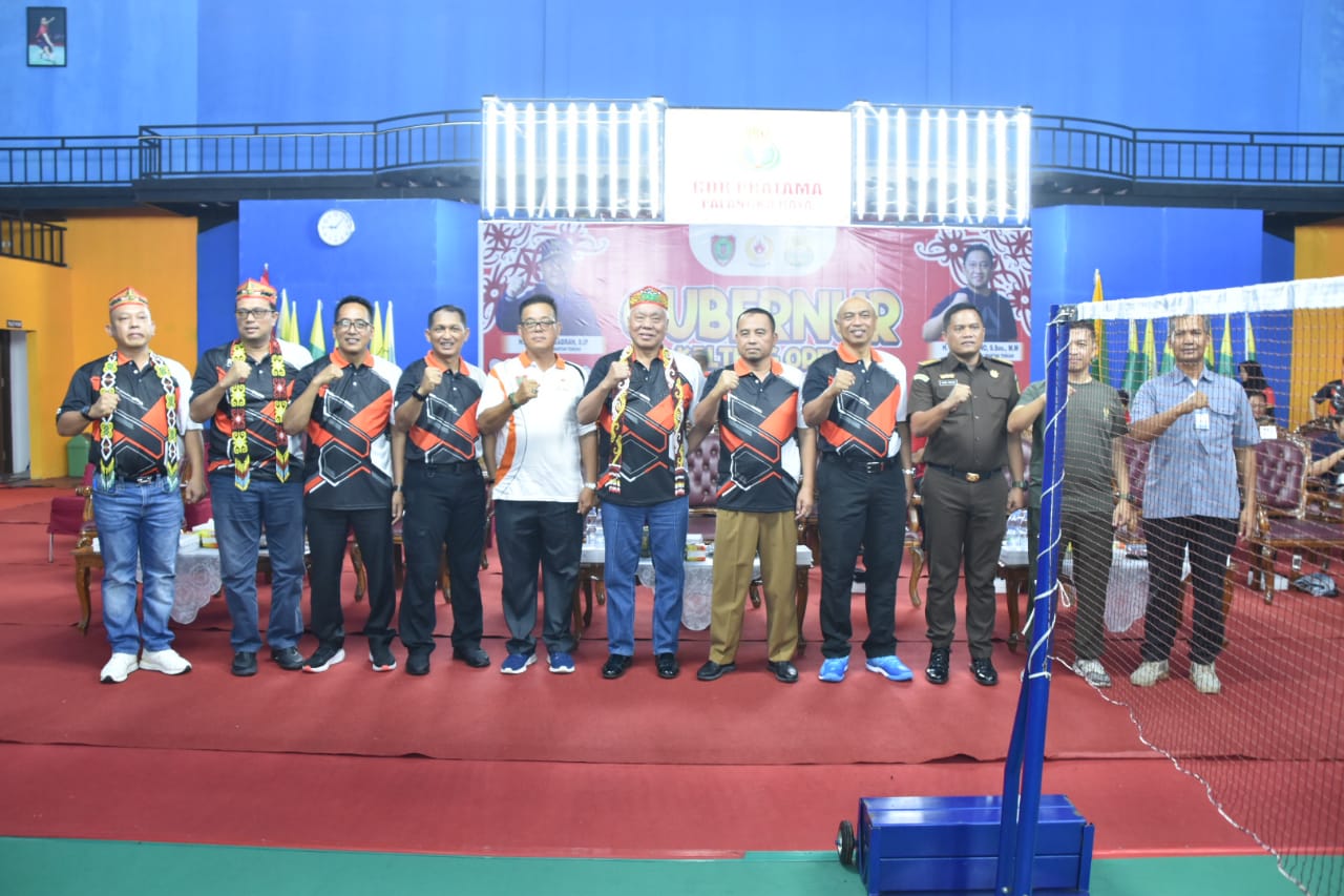 Asisten Adum Sri Suwanto Buka Kejuaraan Bulutangkis Gubernur Kalteng Open 2023