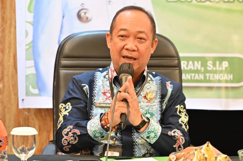 Kepala DLH Prov. Kalteng Joni Harta Buka Ujikom JF Binaan KLHK Lingkup Pemerintah Daerah Periode 3 Tahun 2024