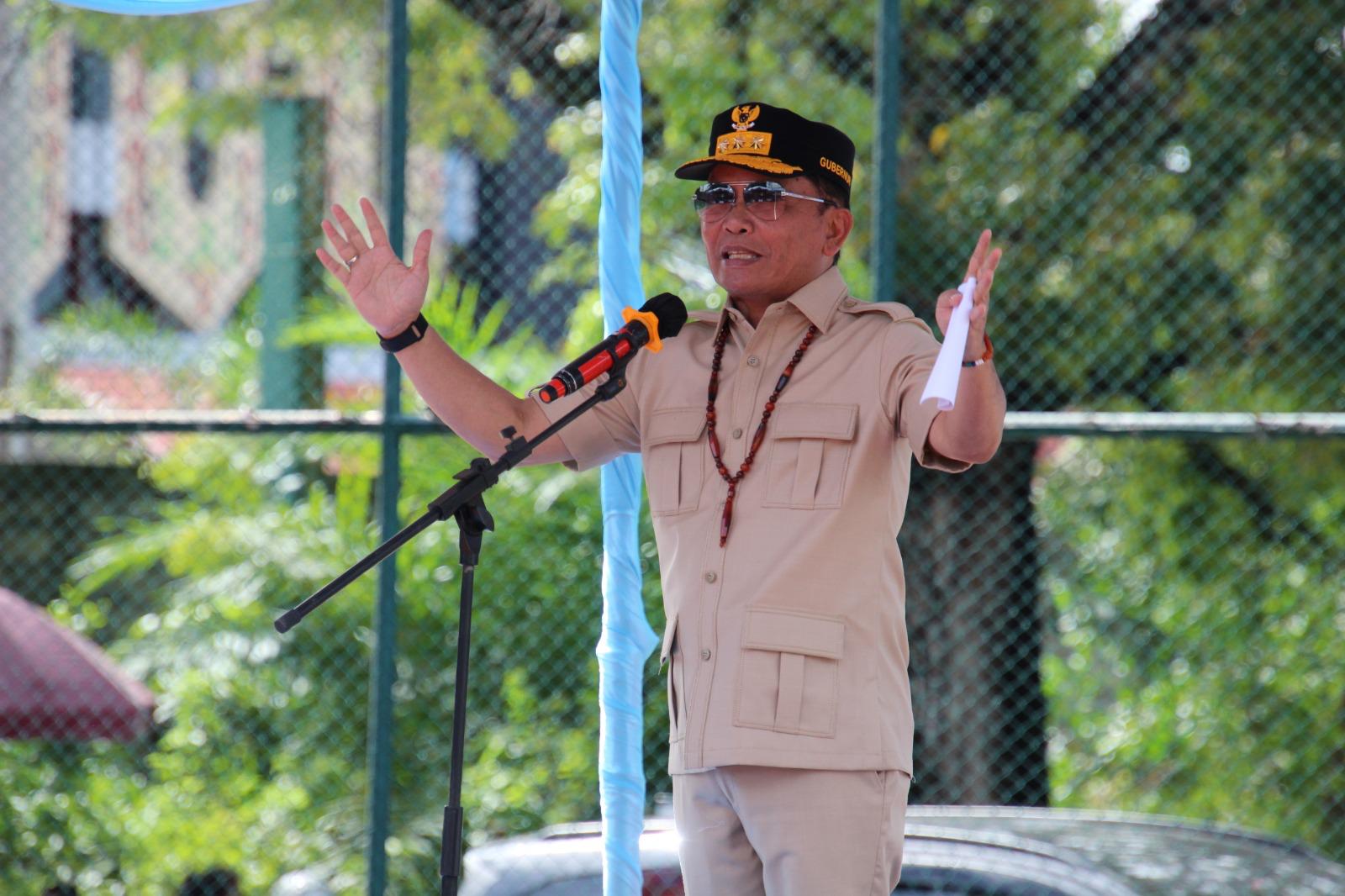 Isen Mulang Cup 2025 Resmi Dibuka, Gubernur Agustiar: Saatnya Cetak Atlet Tenis Berprestasi