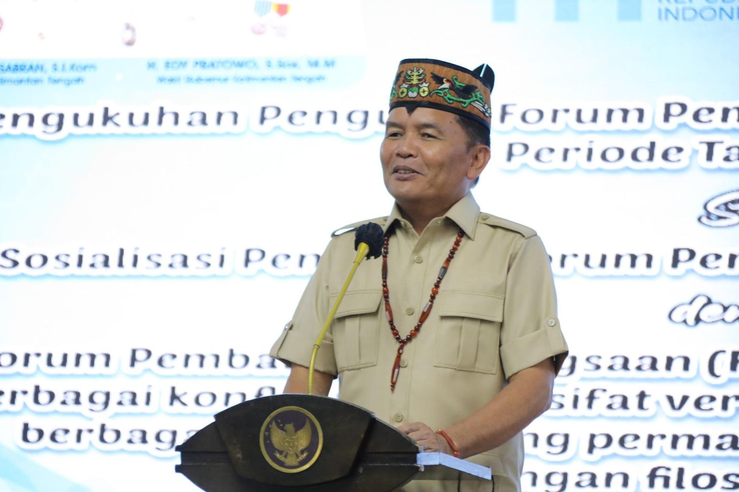 Gubernur Kalteng Agustiar Sabran Kukuhkan Pengurus FPK Tahun 2025–2027, Tegaskan Pentingnya Harmoni Sosial