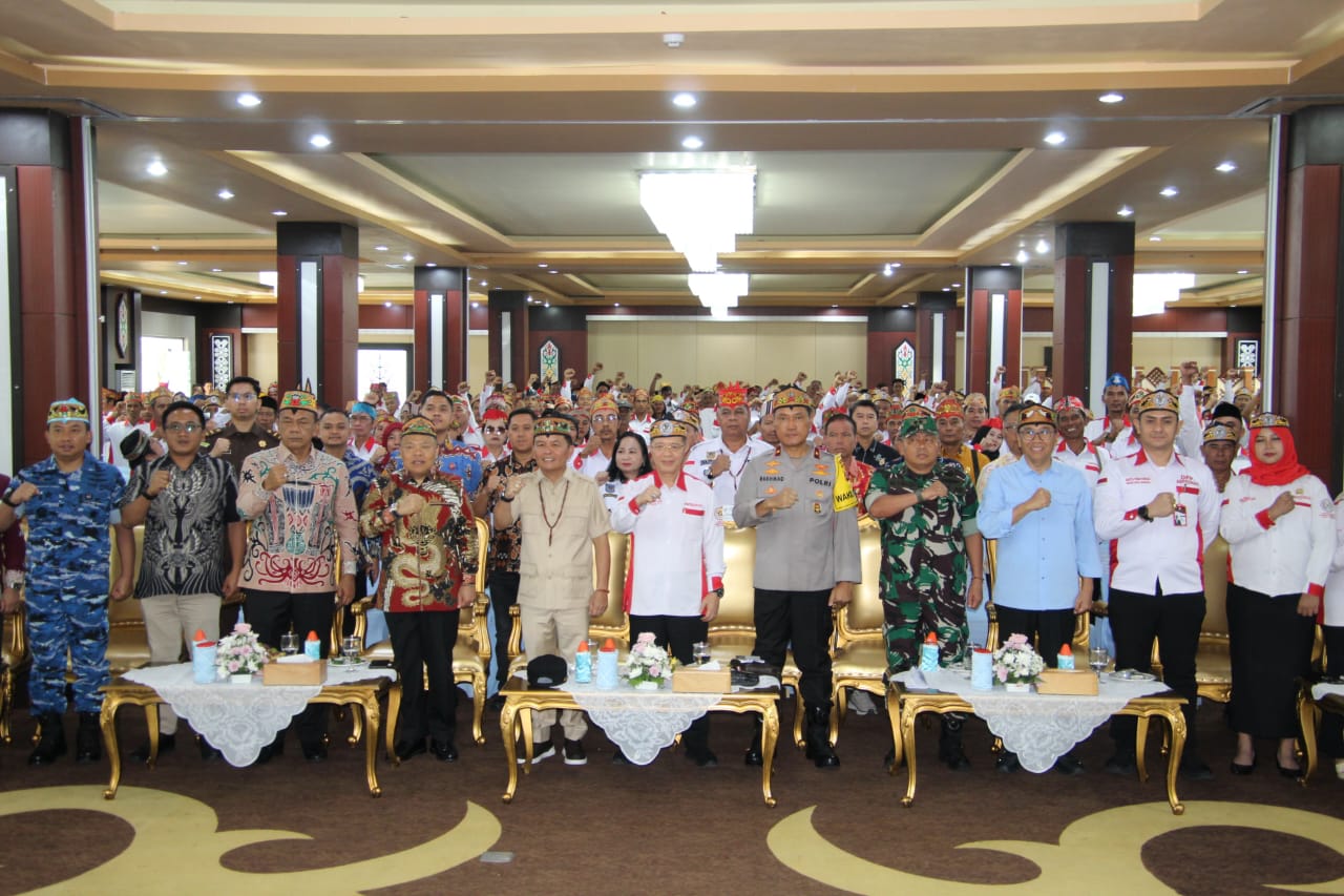 Gubernur Kalteng Kukuhkan Pengurus DPD ABPEDNAS Provinsi Kalimantan Tengah Masa Bakti 2025-2030