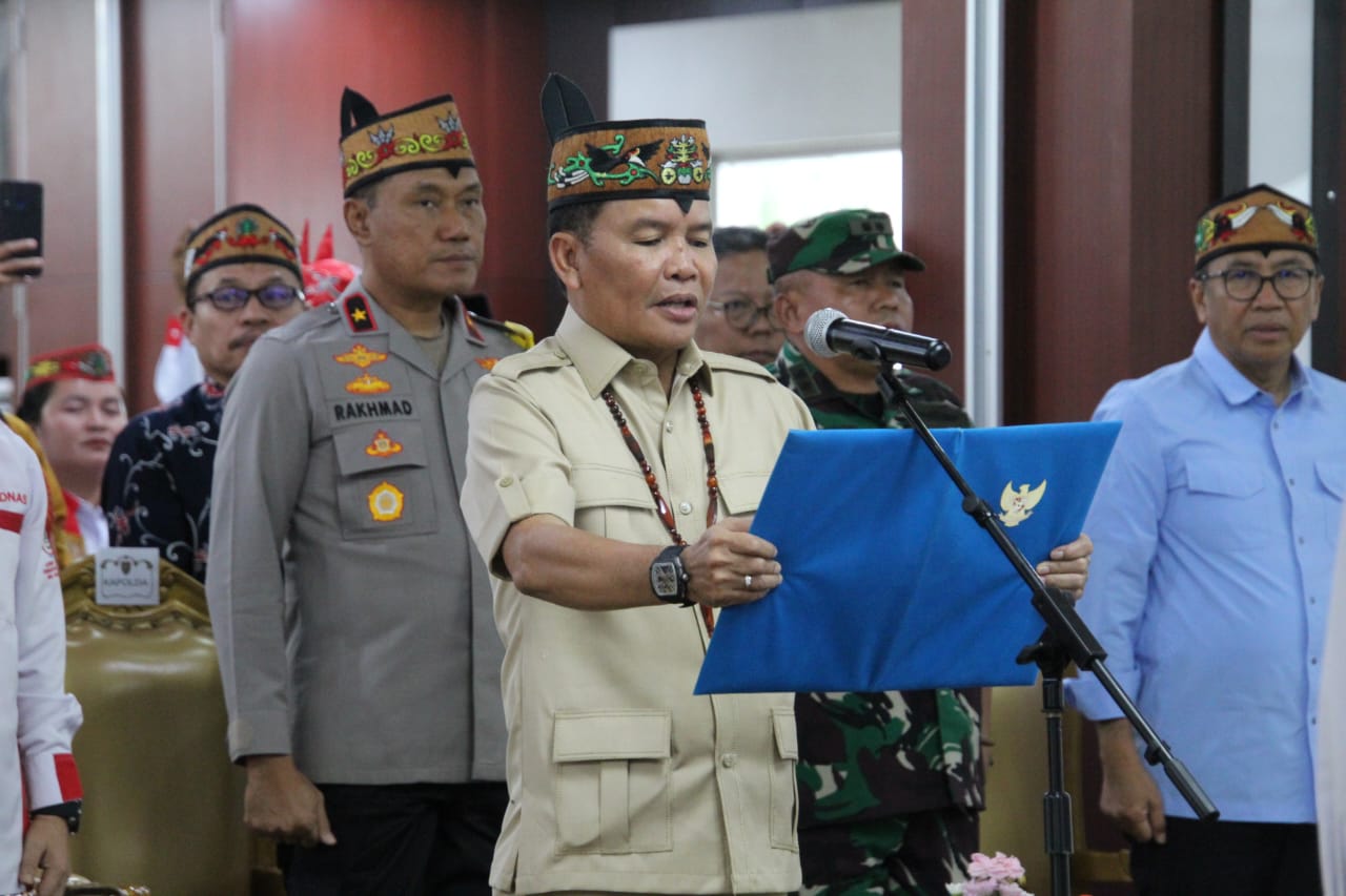 Gubernur Kalteng Kukuhkan Pengurus DPD ABPEDNAS Provinsi Kalimantan Tengah Masa Bakti 2025-2030