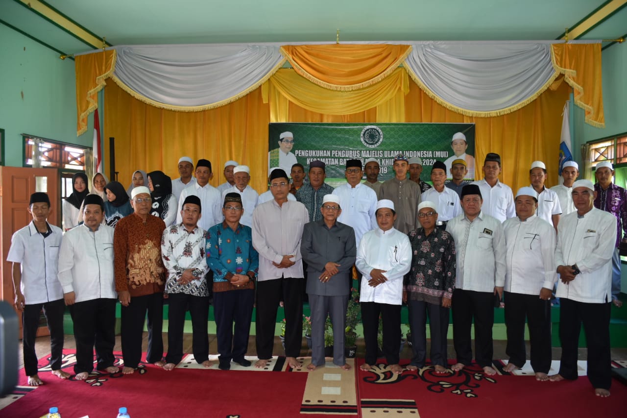 Ketua MUI Kapuas Kukuhkan Kepengurusan di Dua Kecamatan