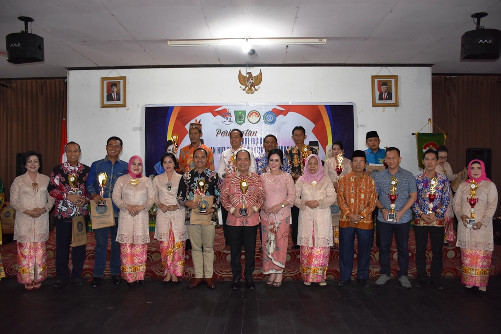 Pelaksanaan Puncak Hari Ibu ke 91 dan HUT DWP ke 20