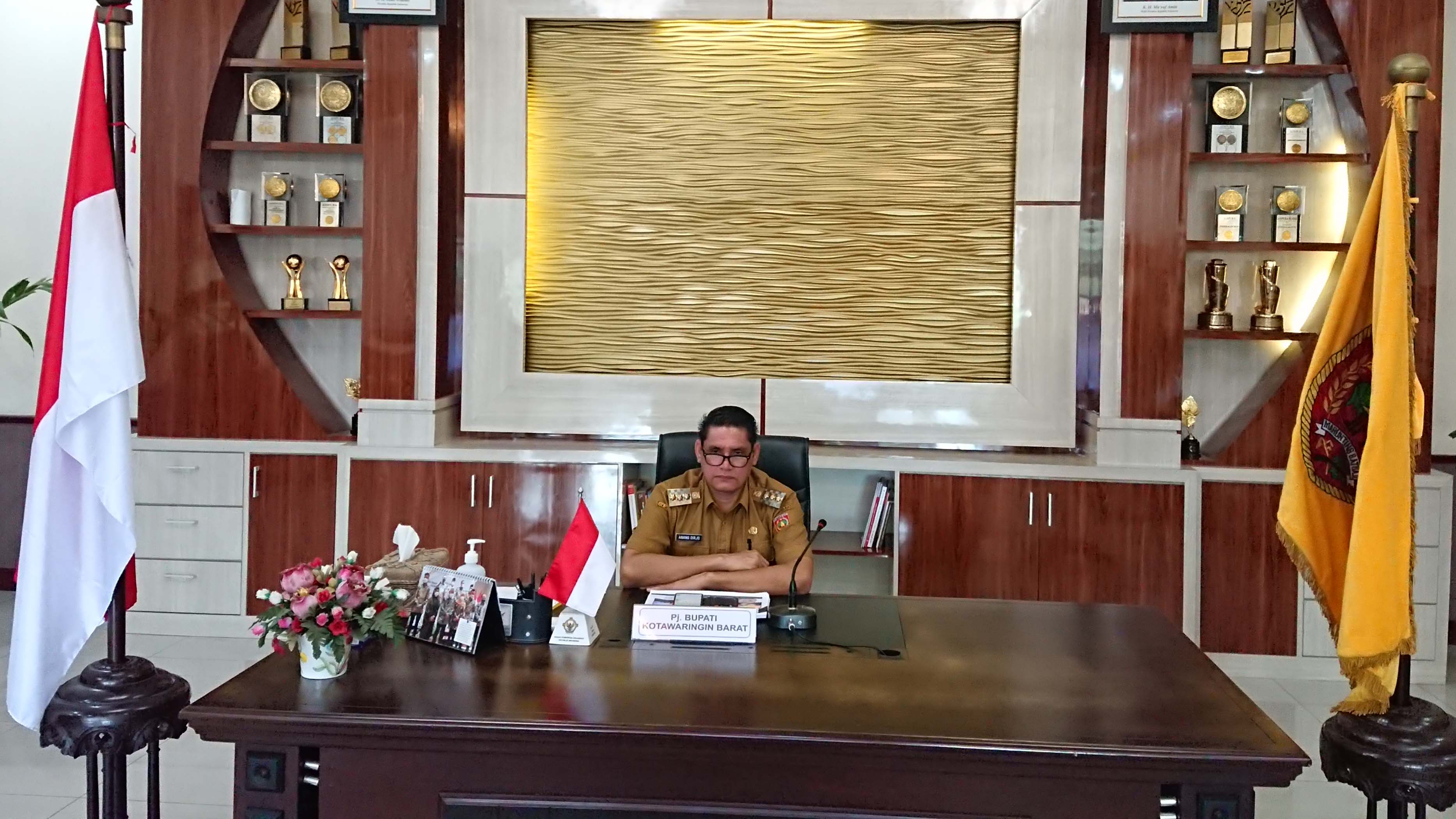 Pj. Bupati Kobar Masuk dalam Kategori Penjabat Kepala Daerah Berkinerja Baik