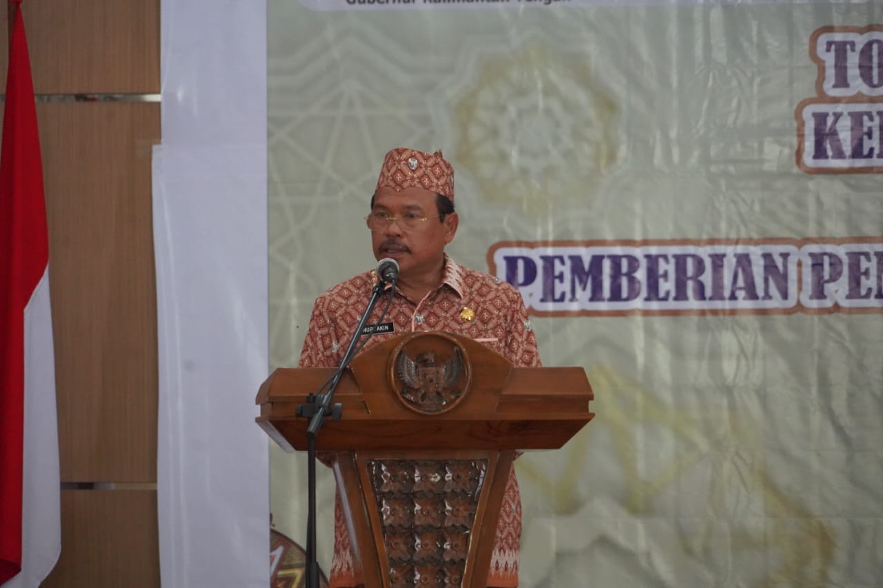Hadiri Silaturahmi Tokoh Cendekiawan Bakumpai dan Seminar Nasional KKB, Sekda H. Nuryakin Harapkan Warga Bakumpai Berkontribusi Positif untuk Kemajuan Bangsa
