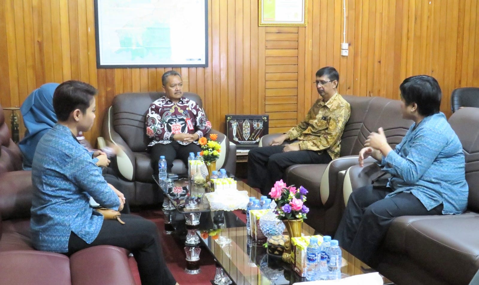 Kepala Disnakertrans Terima Kunjungan Asdep Bidang Pelayanan BPJS Ketenagakerjaan