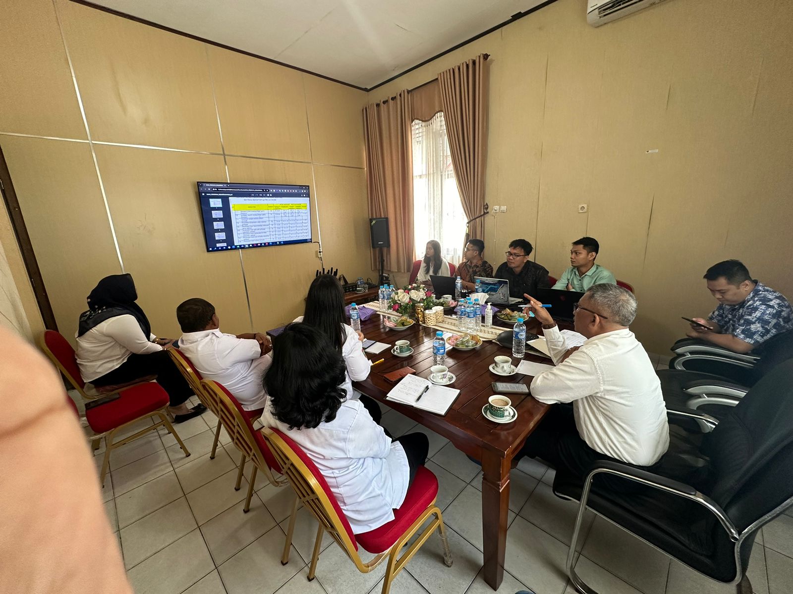 Badan Kesbangpol Prov. Kalteng dan ITS NU Kalimantan Gelar Presentasi Finalisasi Aplikasi Sistem Informasi Ketahanan Ekonomi, Kerawanan Sosial dan Sistem Informasi Hitung Pemilu-Pilkada 2024