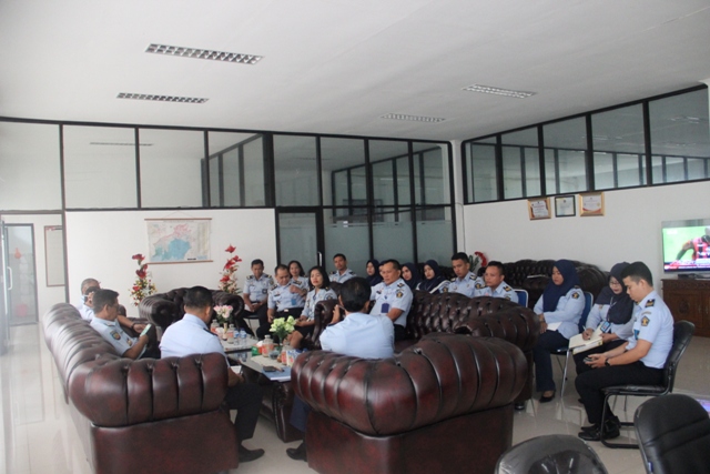 Satukan Komitmen Menuju Transfaransi, Kakanwil Pimpin Rapat Bersama PPK, Pejabat Pengadaan Dan Pengelola Keuangan Kantor Wilayah