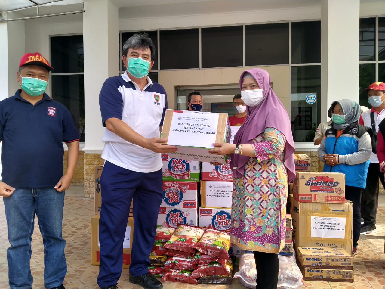 BKAD Kalteng Bantu Korban Banjir di Kalsel