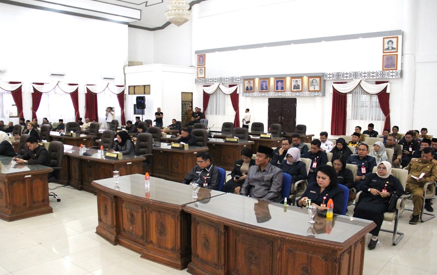 Pj Bupati Sampaikan 2 Raperda pada Sidang Paripurna DPRD Ke-XII Masa Persidangan II TA 2025