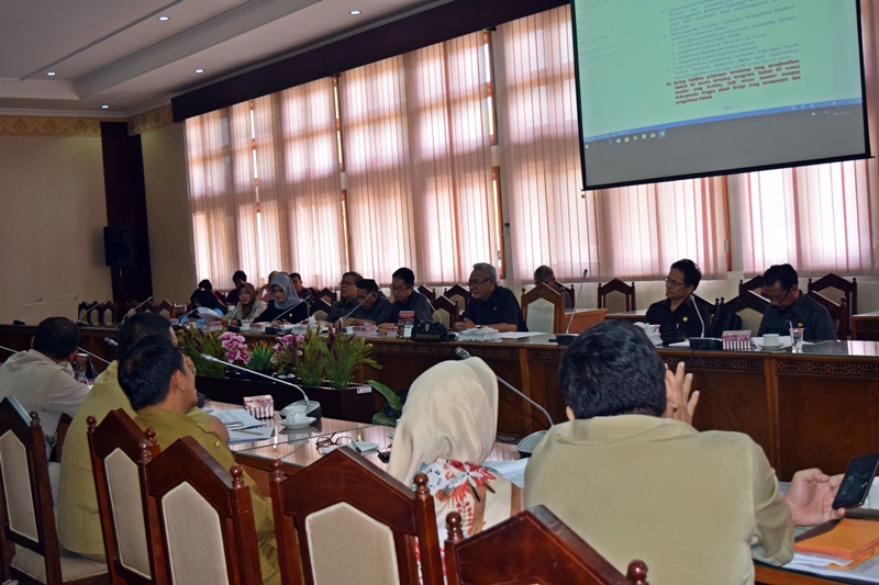 Dewan Minta Pemkab Kobar Tanggap Karhutla