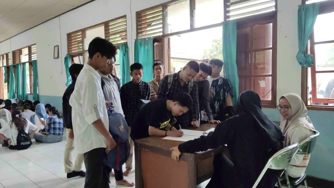 Ratusan Pencaker Mendaftar Pelatihan Berbasis Kompetensi di UPTD BLK Kalteng