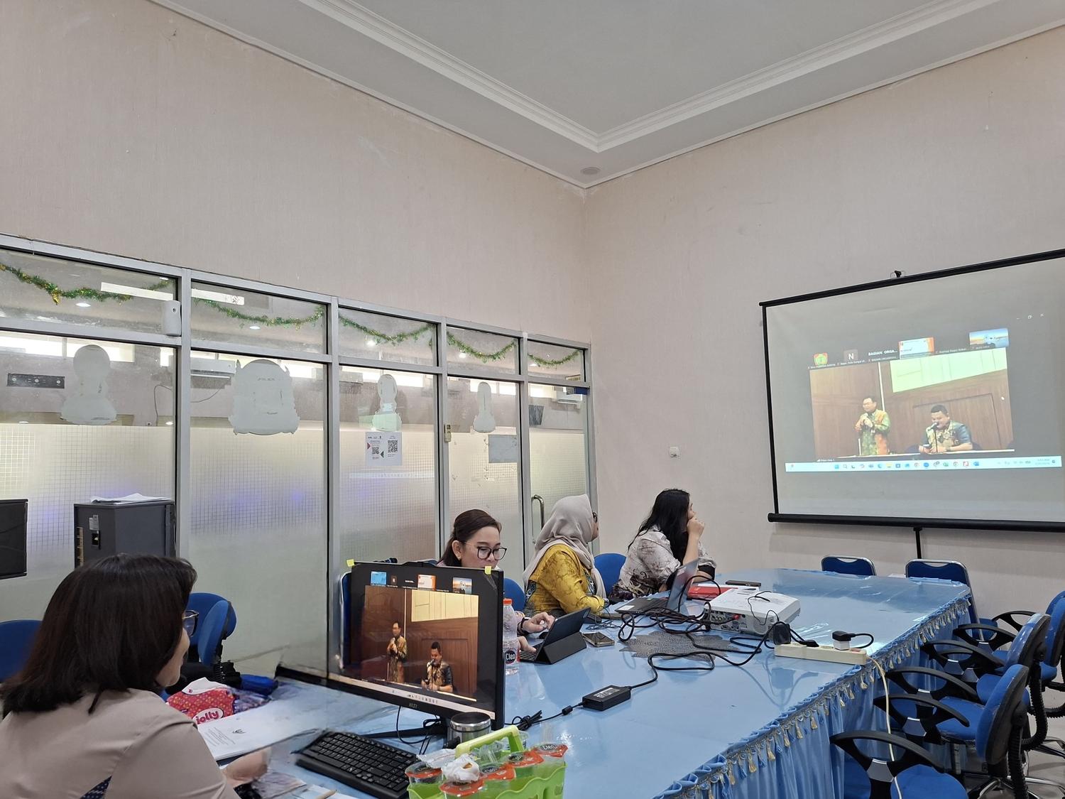 Tingkatkan Penataan Kelembagaan Pemerintah Daerah di Indonesia, Plt. Kepala Biro Organisasi menjadi Narasumber dalam FGD FKKPD Ditjen Otonomi Daerah Kemendagri terkait Verifikasi Hasil Penilaian Indeks Kelembagaan Pemerintah Daerah 