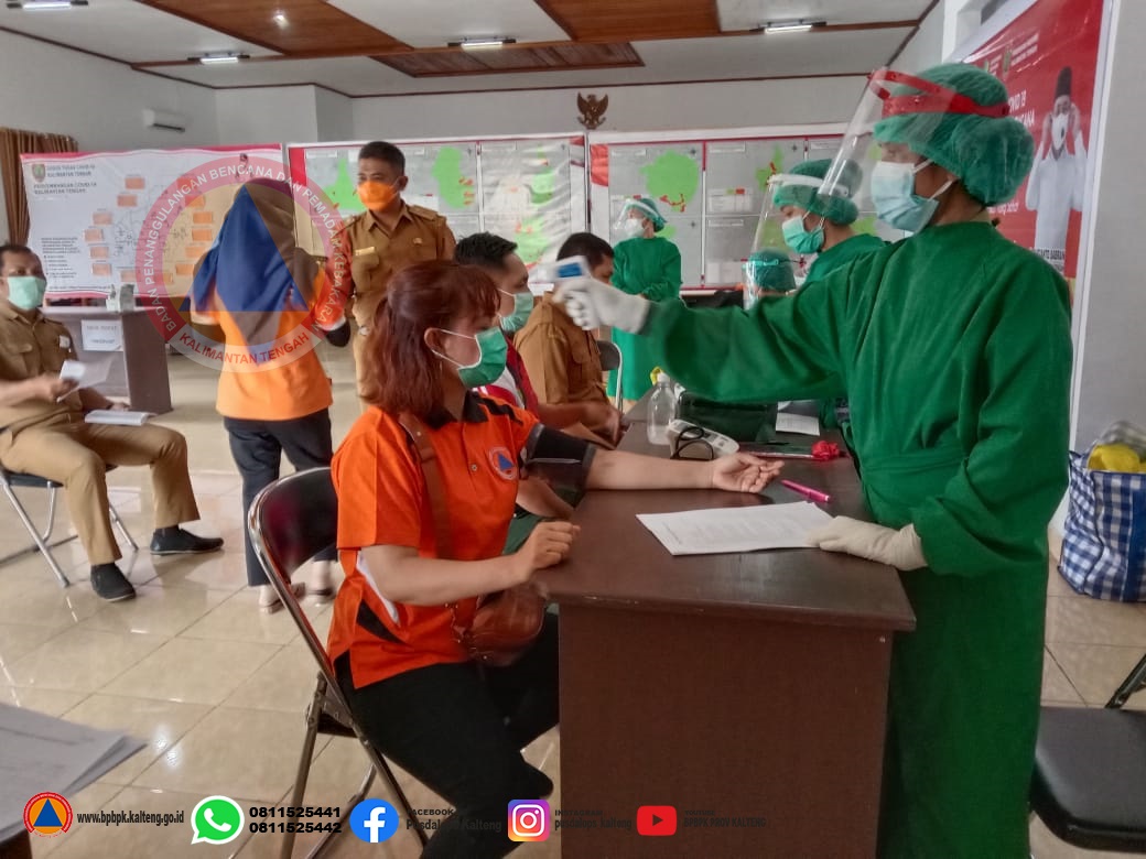 Vaksinasi Tahap Pertama Bagi ASN, Pegkon dan Relawan Satgas Penanganan Covid-19 Prov. Kalteng