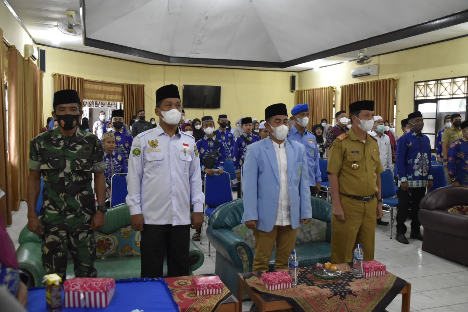 Wagub Edy Pratowo Secara Resmi Melepas Kafilah Kalteng Ikuti FASI XI Tingkat Nasional ke Palembang