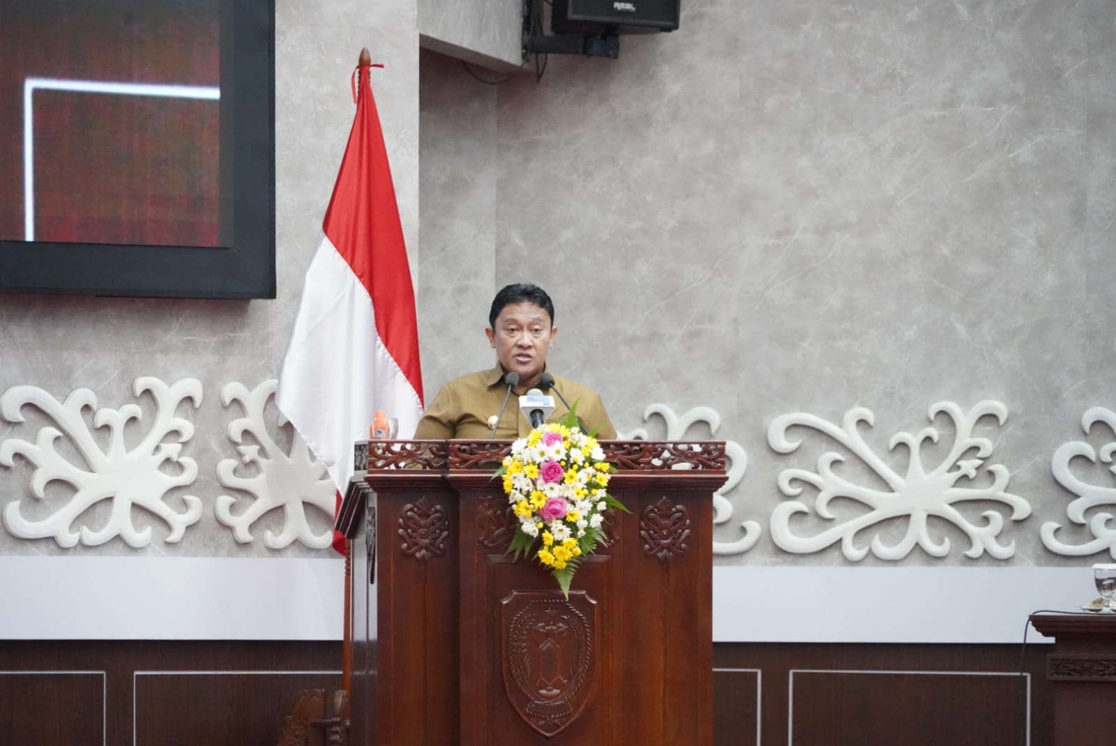 Wagub Edy Pratowo Sampaikan Pidato Gubernur Terhadap Empat Raperda dari DPRD Provinsi Kalteng