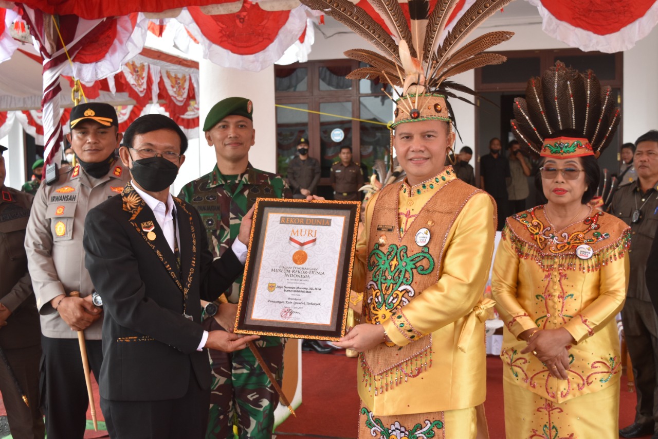 Bupati Pimpin Upacara Peringatan Hari Jadi ke-20 Kabupaten Gumas