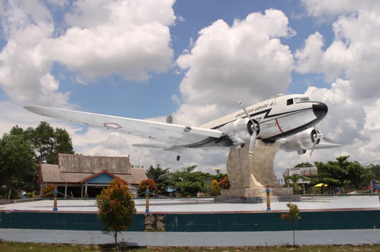 Monumen Palagan Sambi Kalimantan Tengah, Jejak Penerjunan Militer Pertama di Indonesia