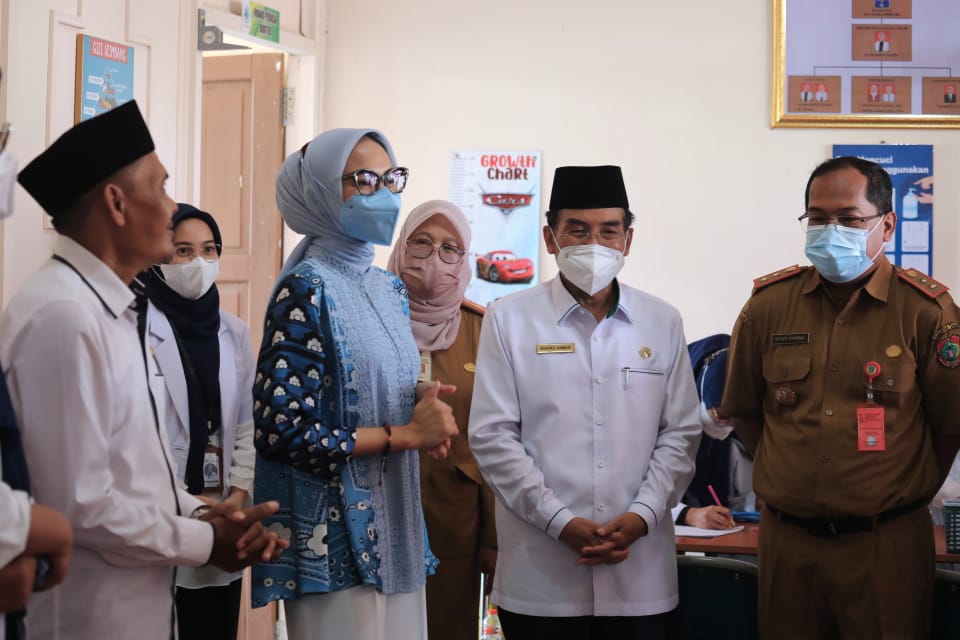 Ketua TP. PKK Prov. Kalteng Ivo Sugianto Sabran Resmikan Klinik Pratama IAIN Palangka Raya
