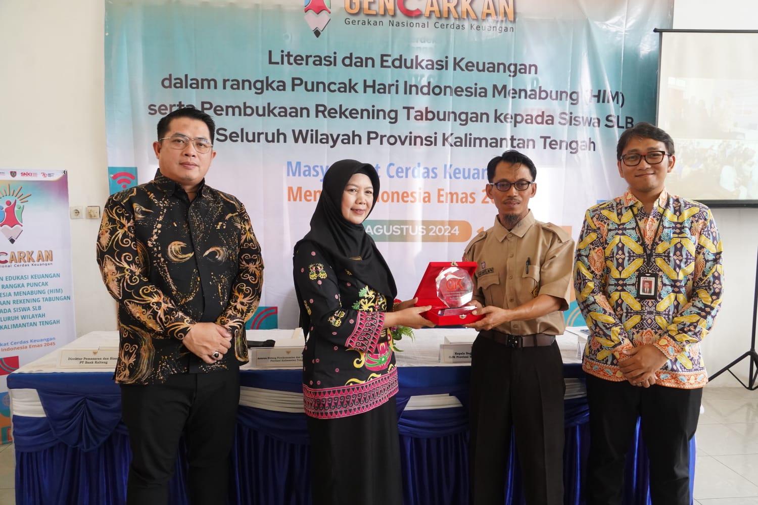 Wagub Edy Pratowo : Literasi dan Edukasi Keuangan Sangat Penting Agar Pelajar Bijak Mengelola Keuangan di Masa Depan