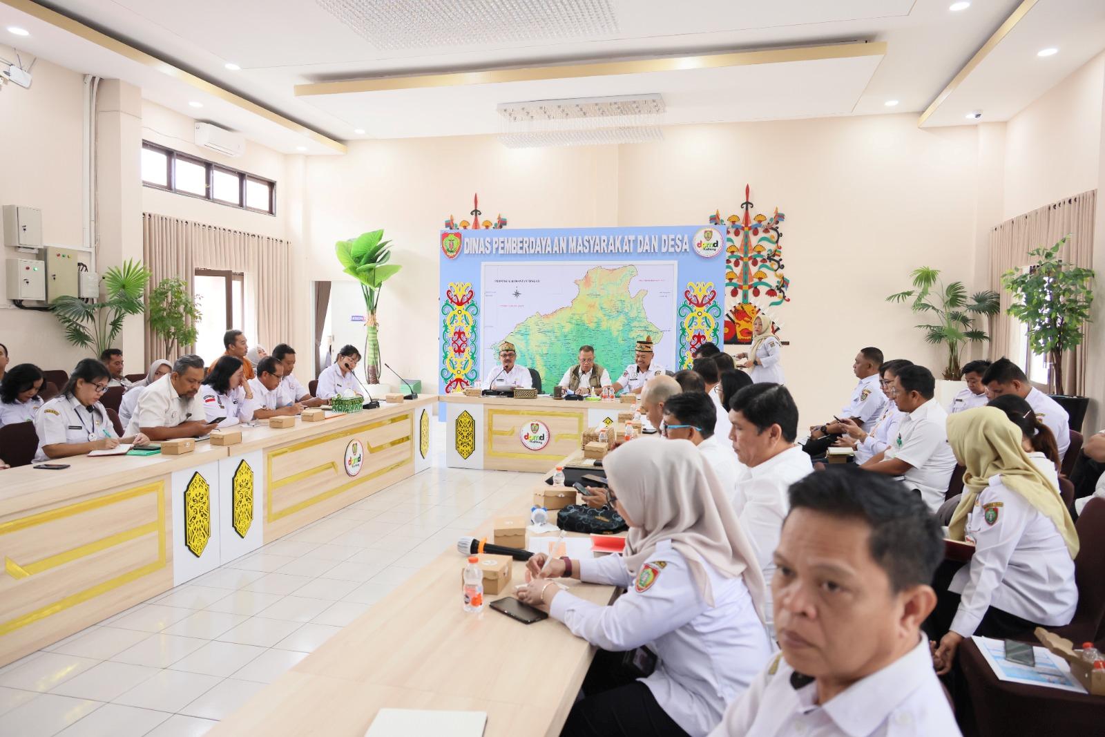 Selaraskan Data Desa, Dinas PMD Prov. Kalteng Laksanakan Rapat Koordinasi dan Sinkronisasi Data Kartu Huma Betang Sejahtera