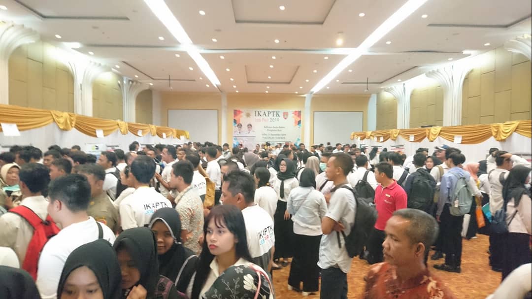 Bupati Kobar Buka IKAPTK Job Fair 2019