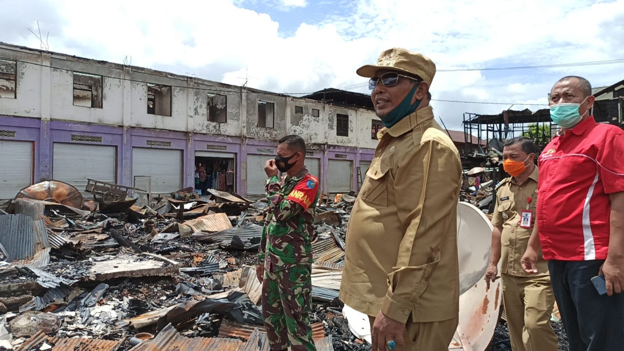 Wakil Gubernur Kalteng Serahkan Bantuan Bagi Korban Kebakaran di Desa Pujon Kab. Kapuas