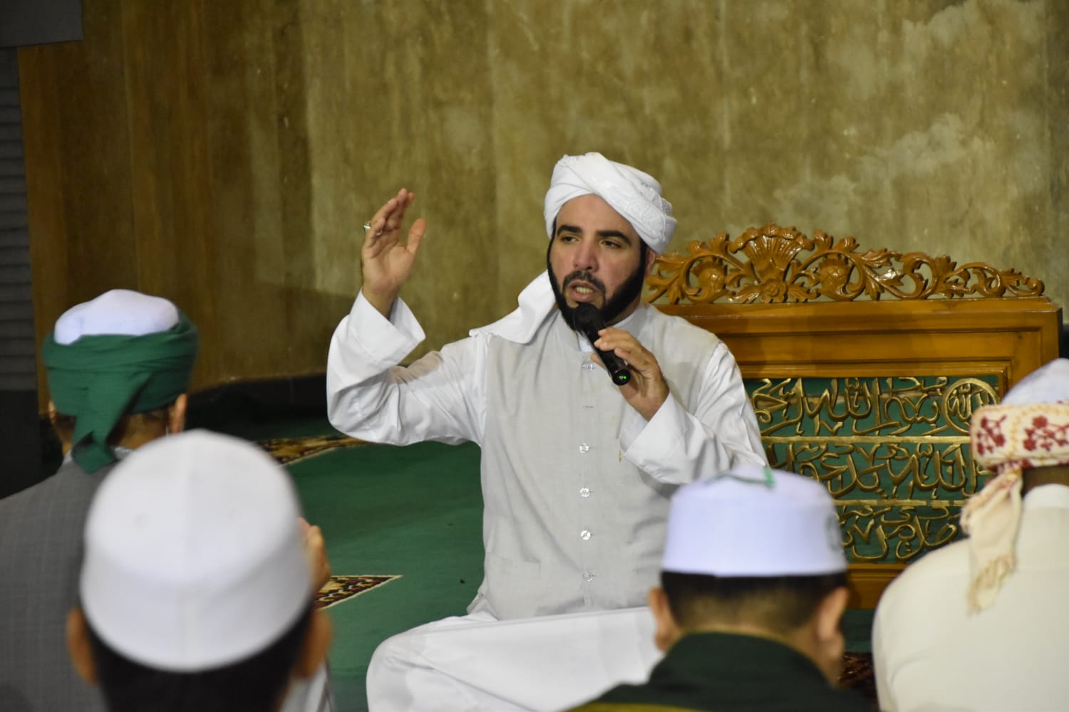 Pemprov Kalteng Silaturahmi Bersama Imam Masjid Quba Madinah Al-Munawwarah Habib Basim