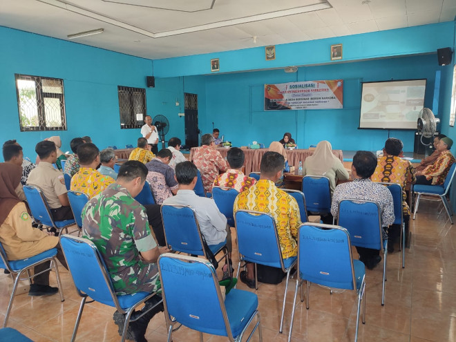 Wujudkan Desa Bersinar, Badan Kesbangpol Kobar Gandeng BNNK Gelar Sosialisasi P4GN di Desa Kumpai Batu Atas