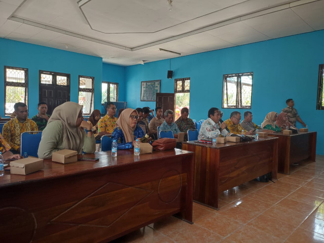 Wujudkan Desa Bersinar, Badan Kesbangpol Kobar Gandeng BNNK Gelar Sosialisasi P4GN di Desa Kumpai Batu Atas