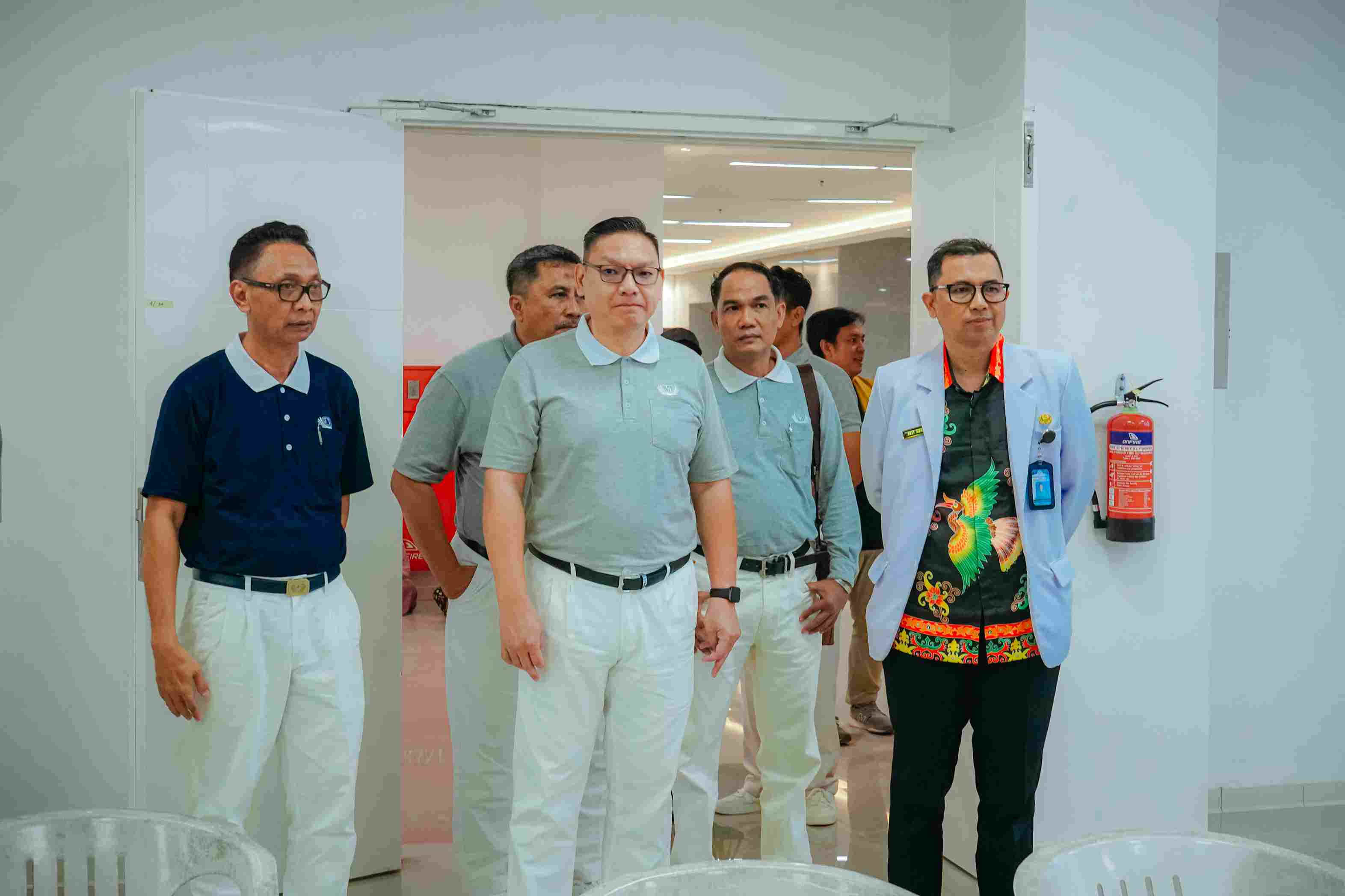 Ratusan Warga Jalani Skrining Baksos Operasi Katarak Gratis di RSUD Hanau