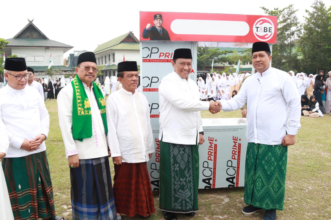 Wagub Edy Pratowo Pimpin Apel Hari Santri Tingkat Provinsi Kalteng Tahun 2023