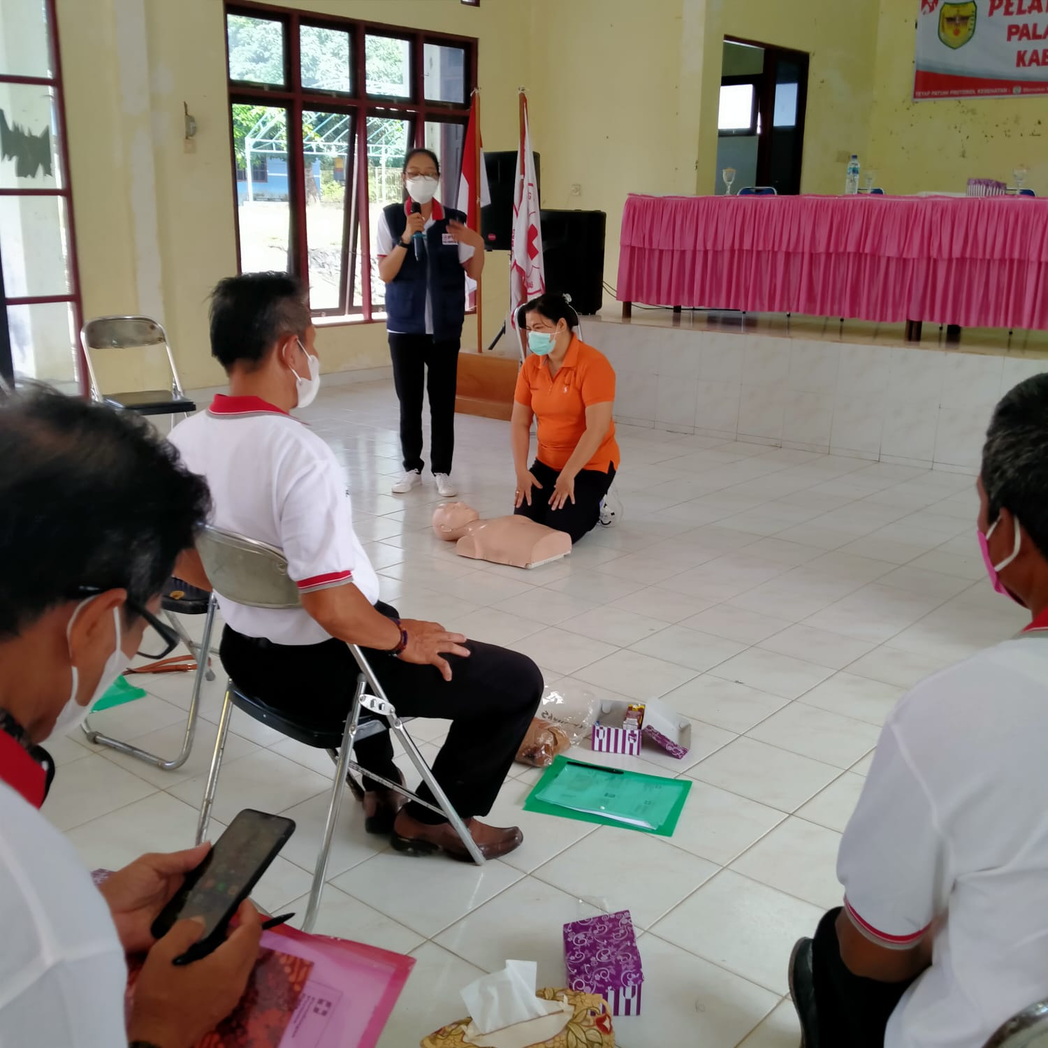 Wakil Bupati Buka Kegiatan Rekrutmen dan Pelatihan Relawan PMI Ranting Kecamatan Manuhing
