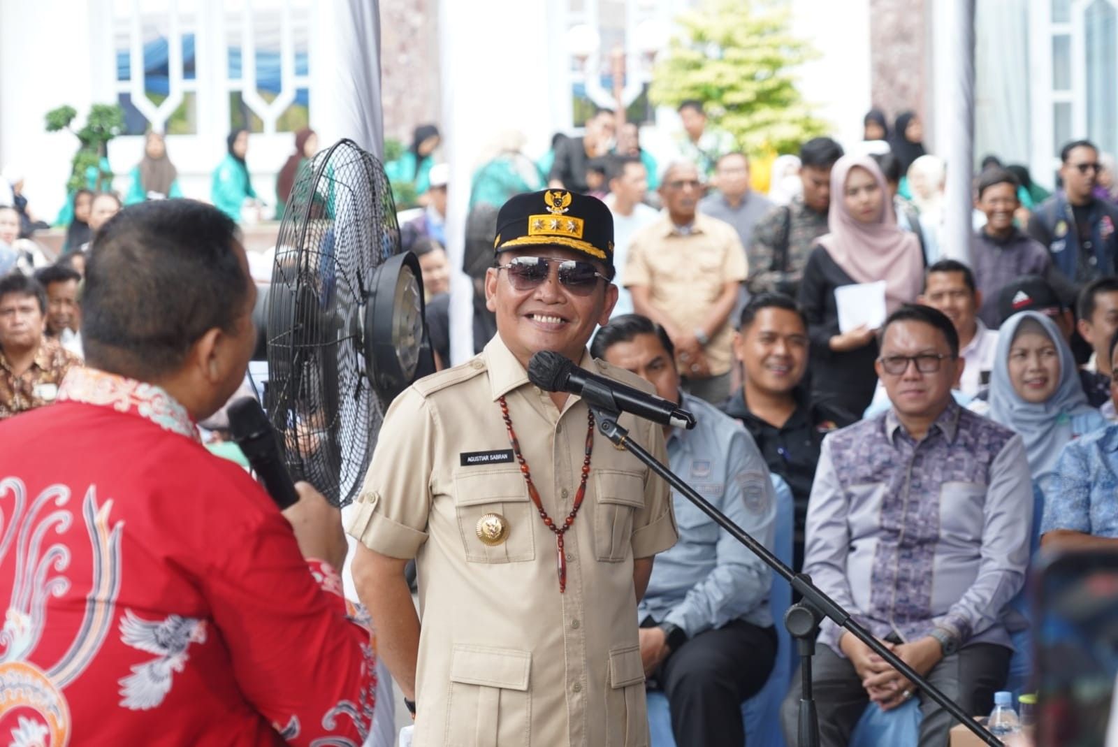 Gubernur Kalteng Buka Pasar Murah dan Salurkan Bantuan Pangan Presiden, Ringankan Beban Masyarakat Jelang Natal dan Tahun Baru