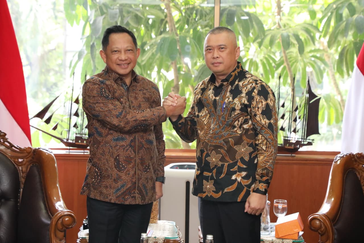 Mendagri dan Menhub Bahas Pengamanan hingga Pengendalian Inflasi Jelang Nataru